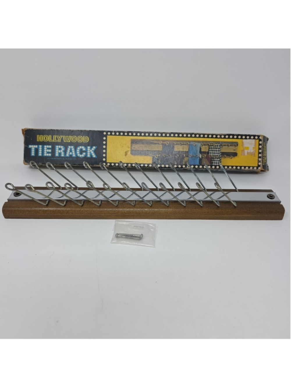 Hollywood MCM VTG 13.5'' Tie Rack 24 Hook Automatic Dillingham Prod.